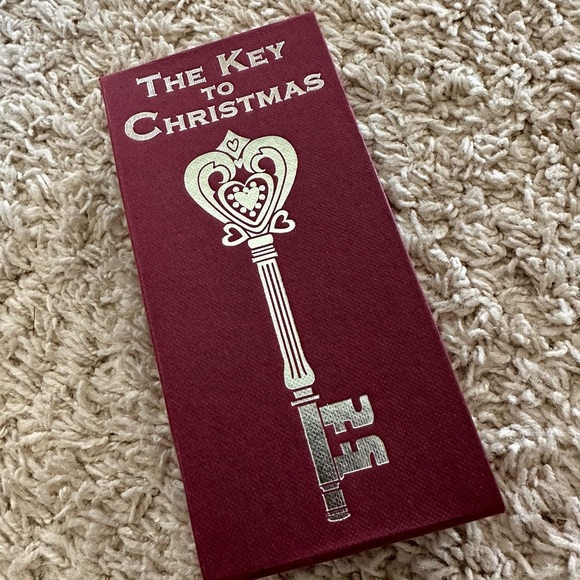 Christmas Key Design Box - Picture 1 of 4
